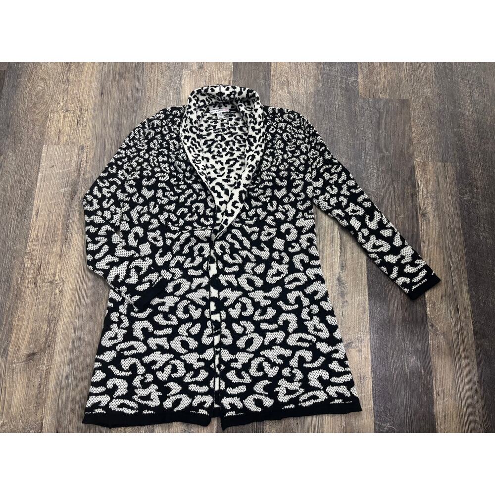 Isaac Mizrahi Live Womens XXS Black White Leopard Print Cardigan Sweater‎ Shawl